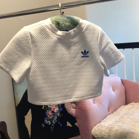 adidas Tops - SALE Adidas cute crop top